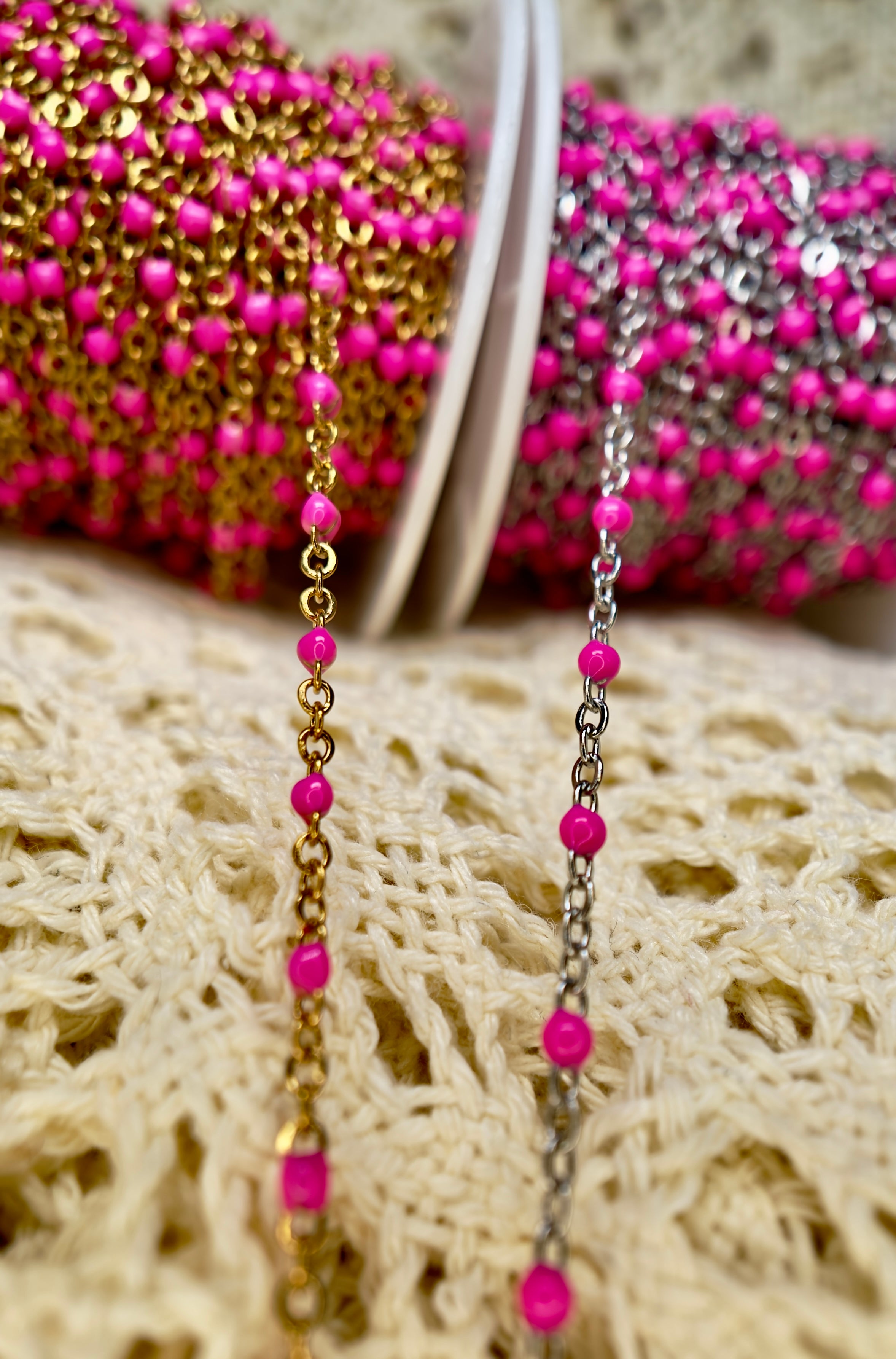 The Victoria™ Breast Cancer Awareness Satellite Chain