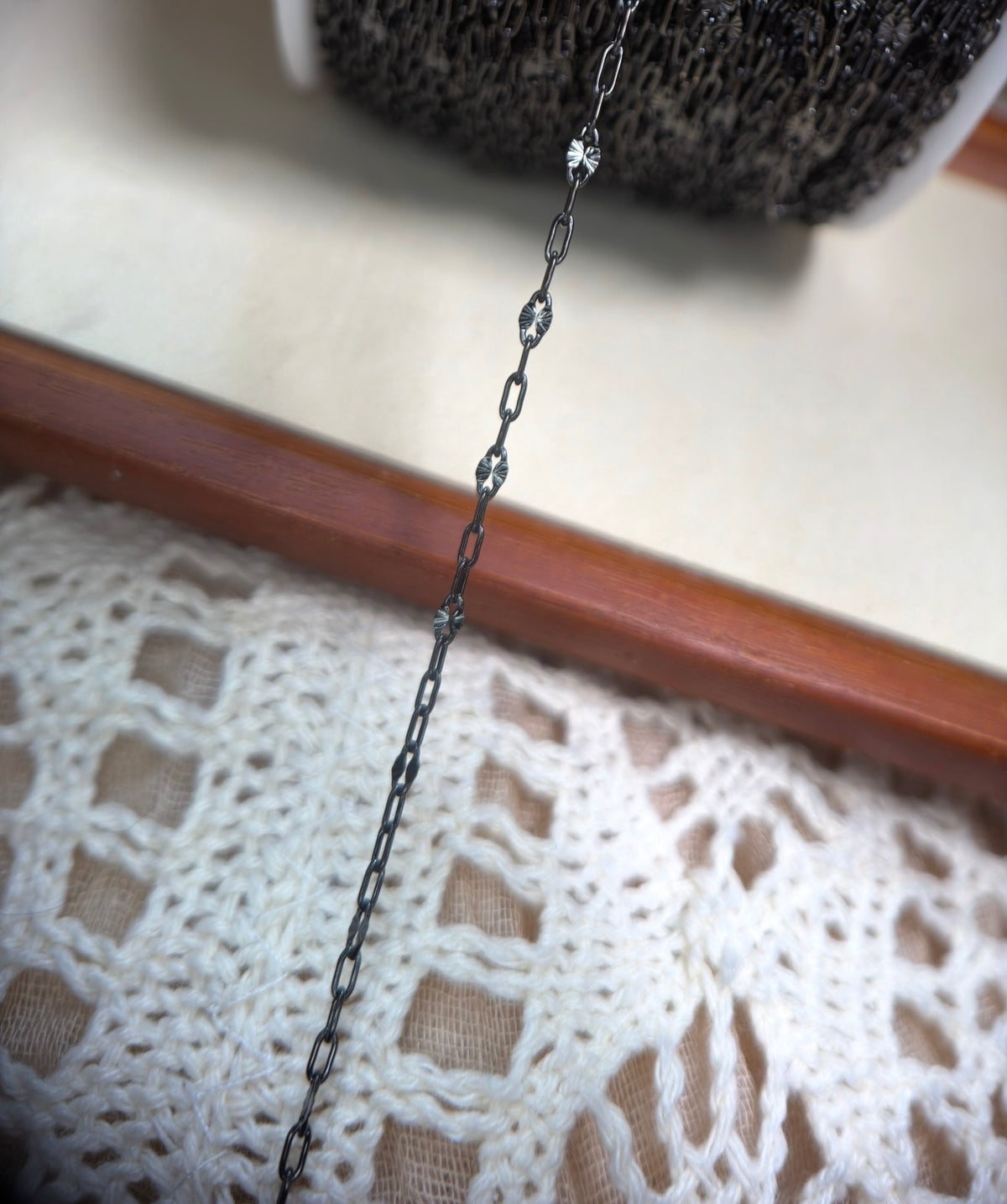 🖤 Blackout Sunburst Paperclip Chain