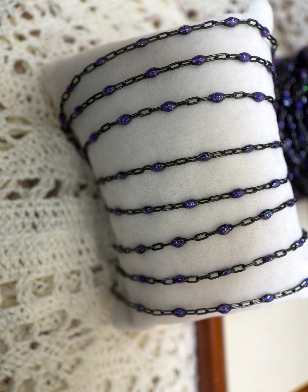 Beyond the Stars: Black Sunburst Galaxy Chain