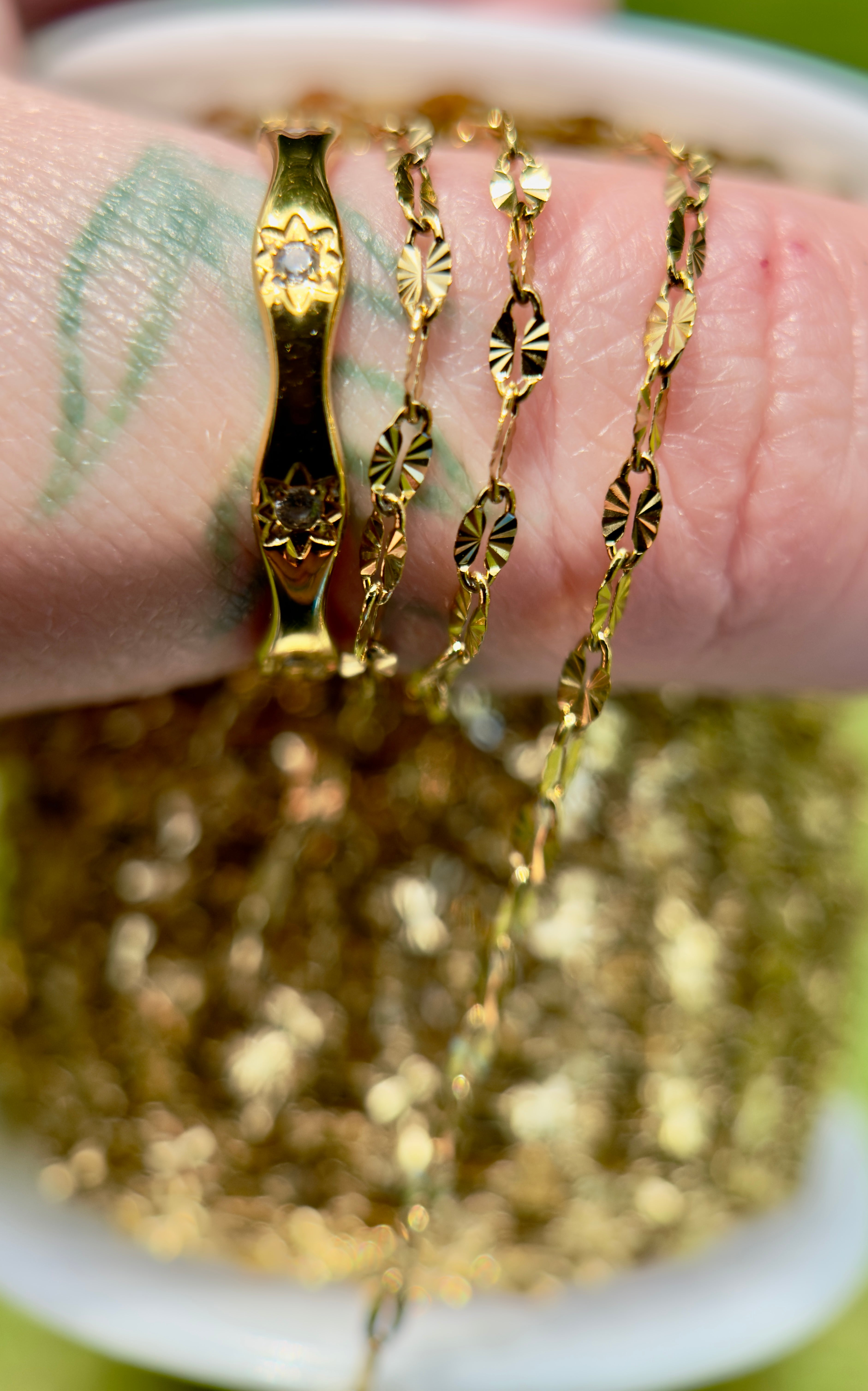 Sun-Kissed Luxe Dainty Textured Sunburst Lip Chain