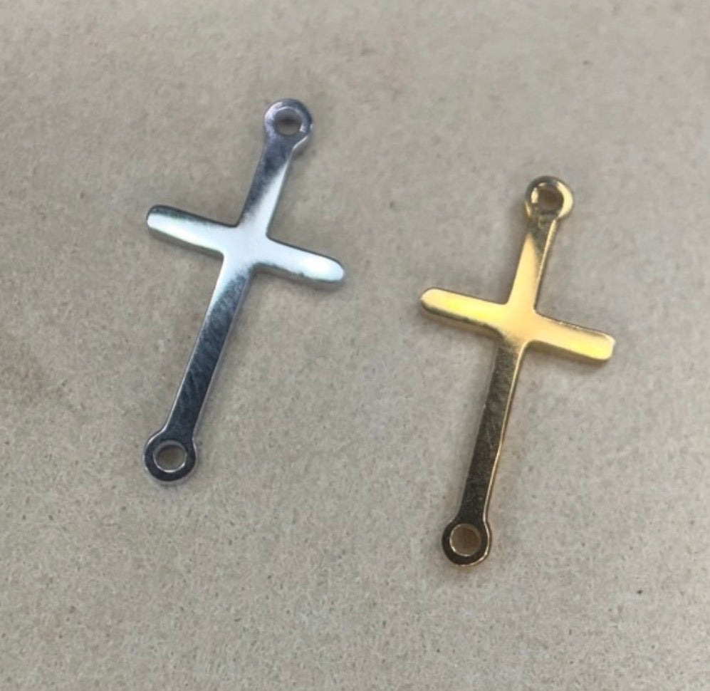 Cross connector charm
