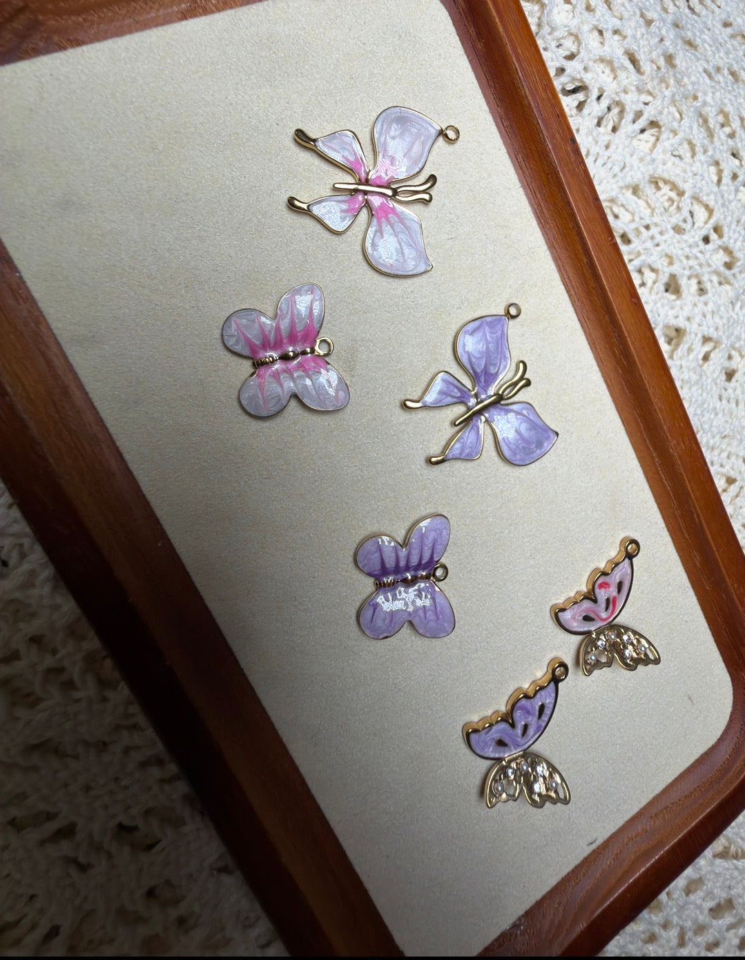 Butterfly Kisses – Dolly-Inspired Charm Set