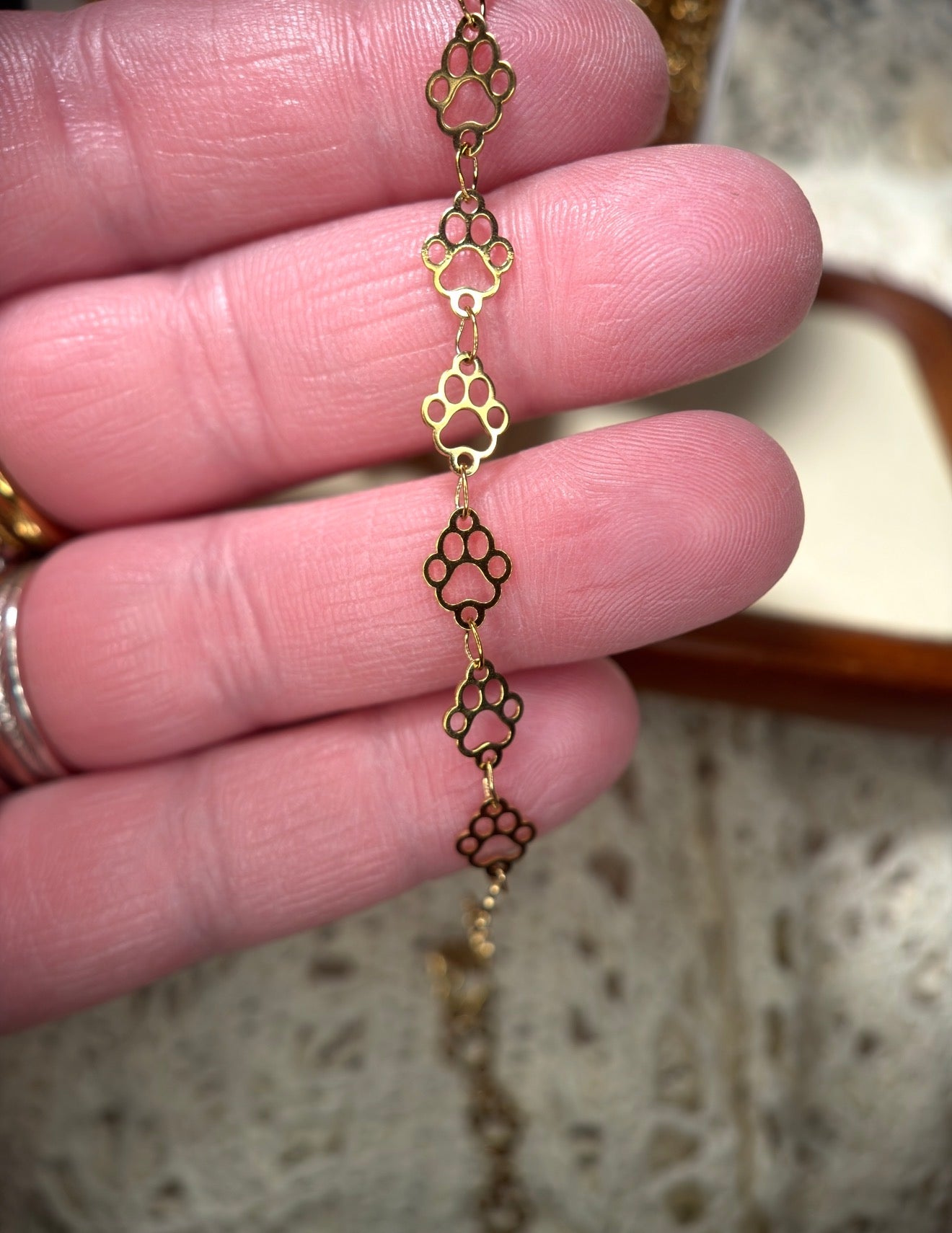 🐾 THE ELVIS — Paw Print Chain 🐾