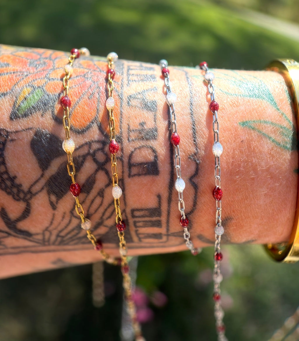 Candy Cane Lane – Red & White Sunburst Chain