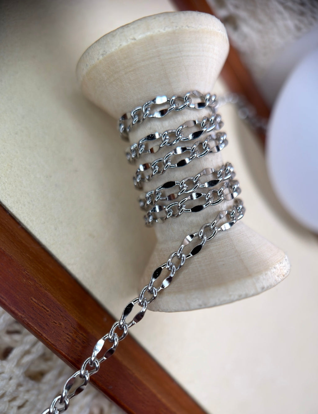 Lariat Twist | 304 Stainless Steel Dapped Twisted Link Chain