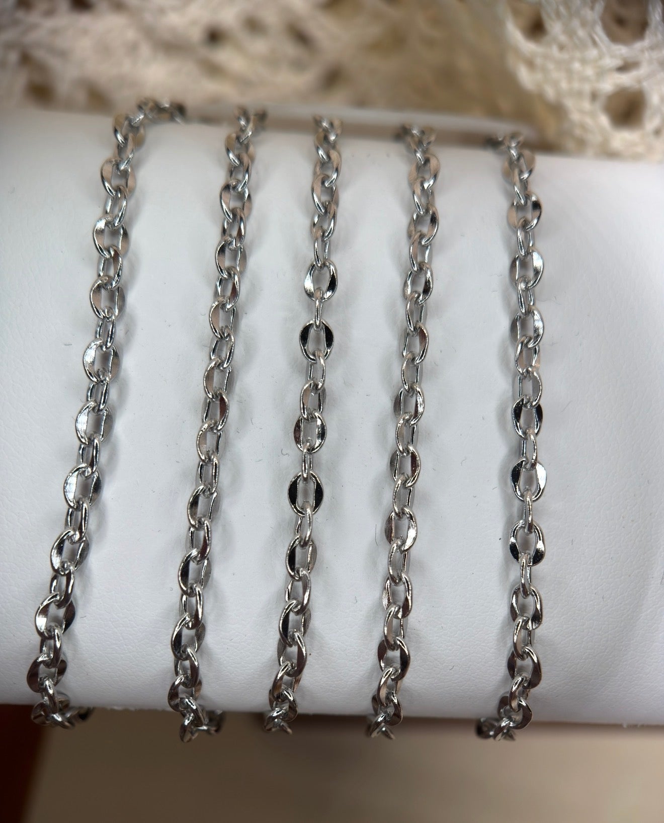Stride | Open Link Dapped Chain

Available in 14K PVD Gold & 304 Stainless Steel