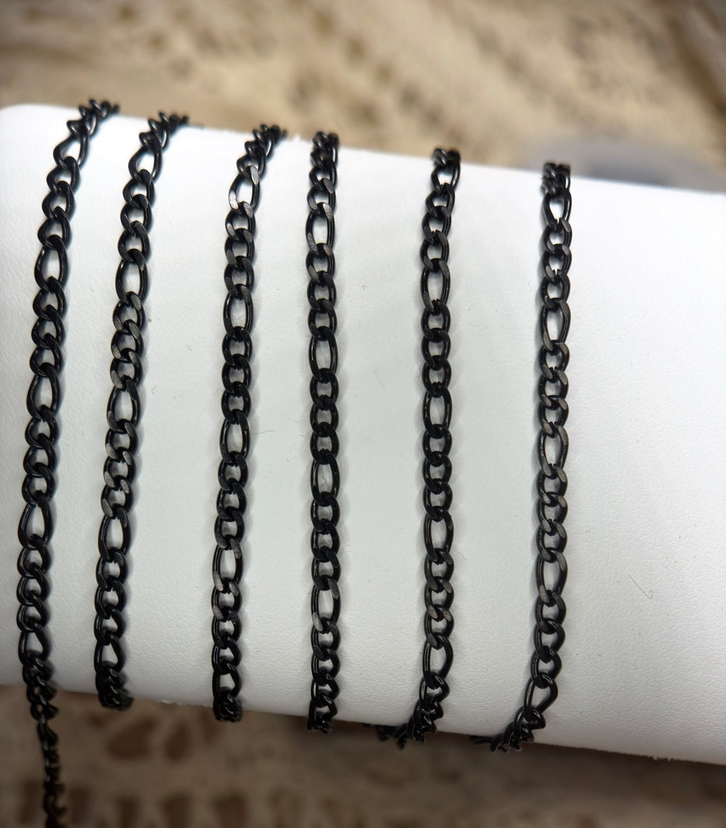 Midnight Outlaw | Ion Black Figaro Chain