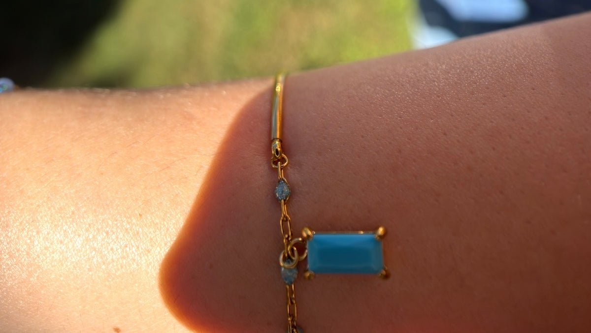 The Exclusive Lilly Rose Bangle