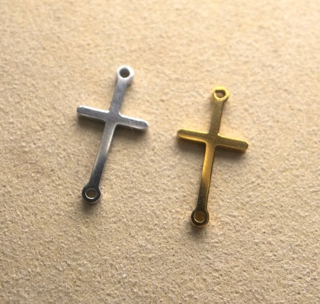 Cross connector charm