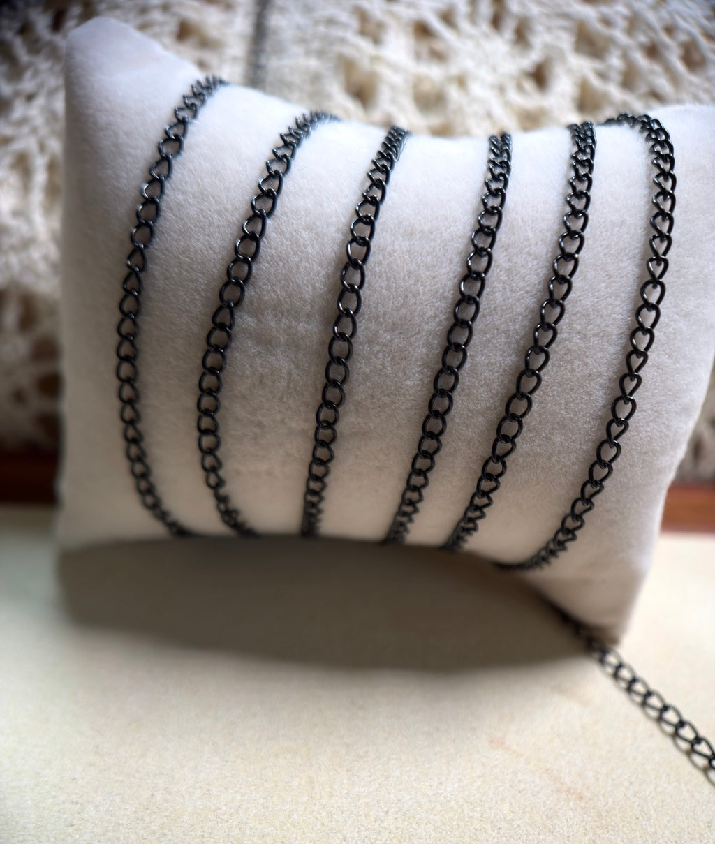 ✨ The Essential Curb — Classic Curb Chain ✨