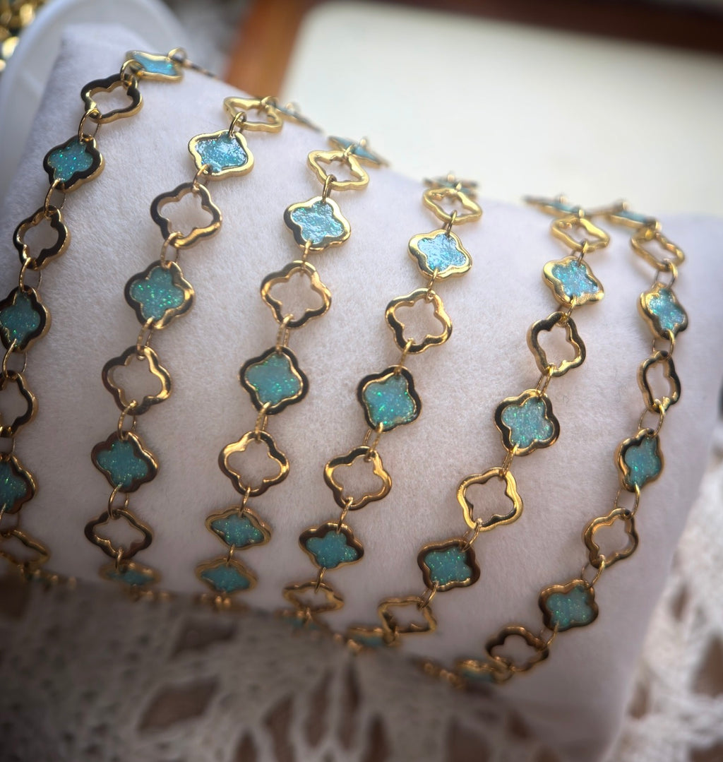 Sparkly Ocean Blue Clover | 14K PVD Gold