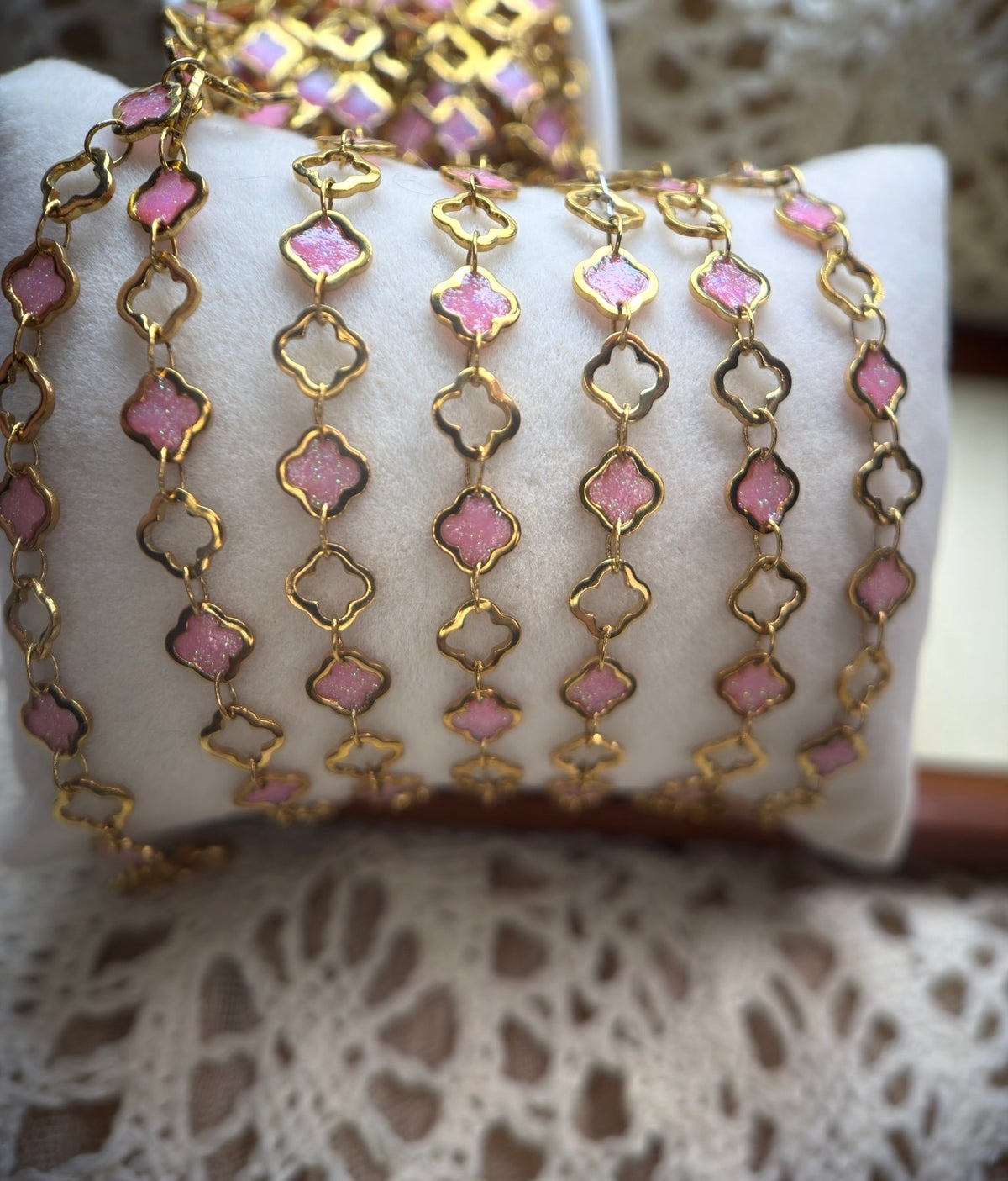 The Reese Pink Clover | Sparkly Iridescent Clover Chain