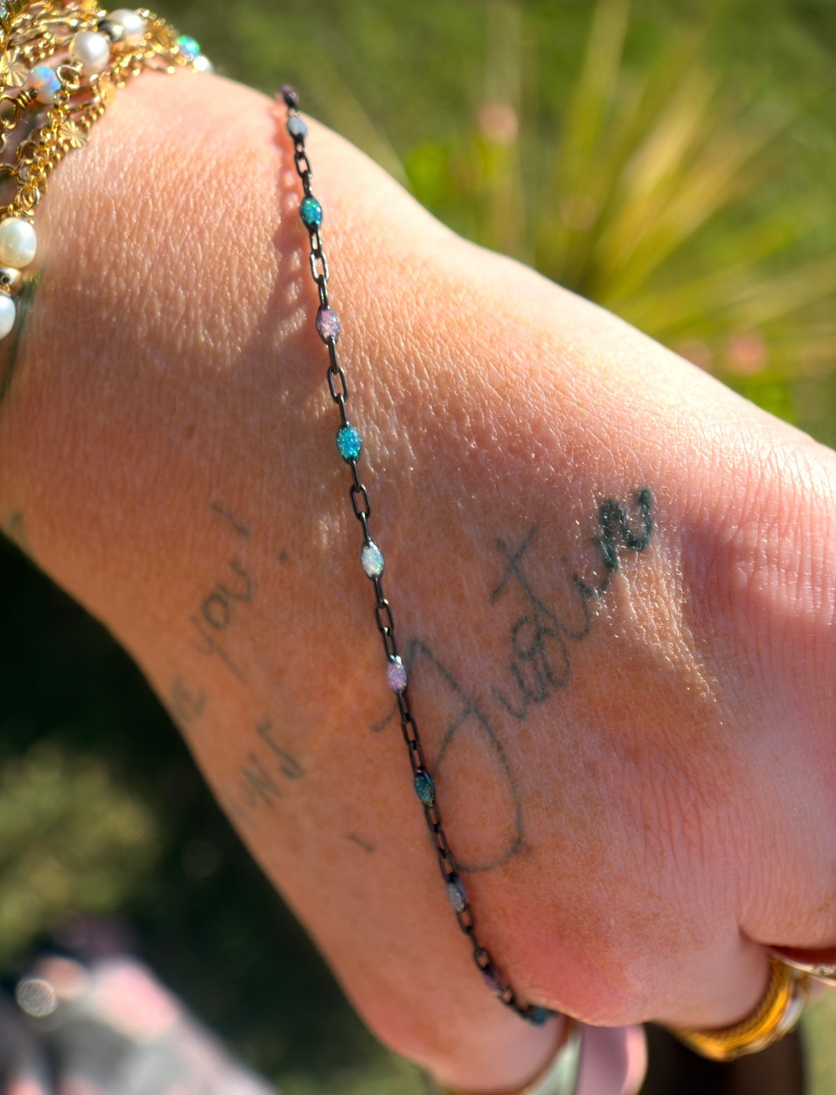 Beyond the Stars: Black Sunburst Galaxy Chain