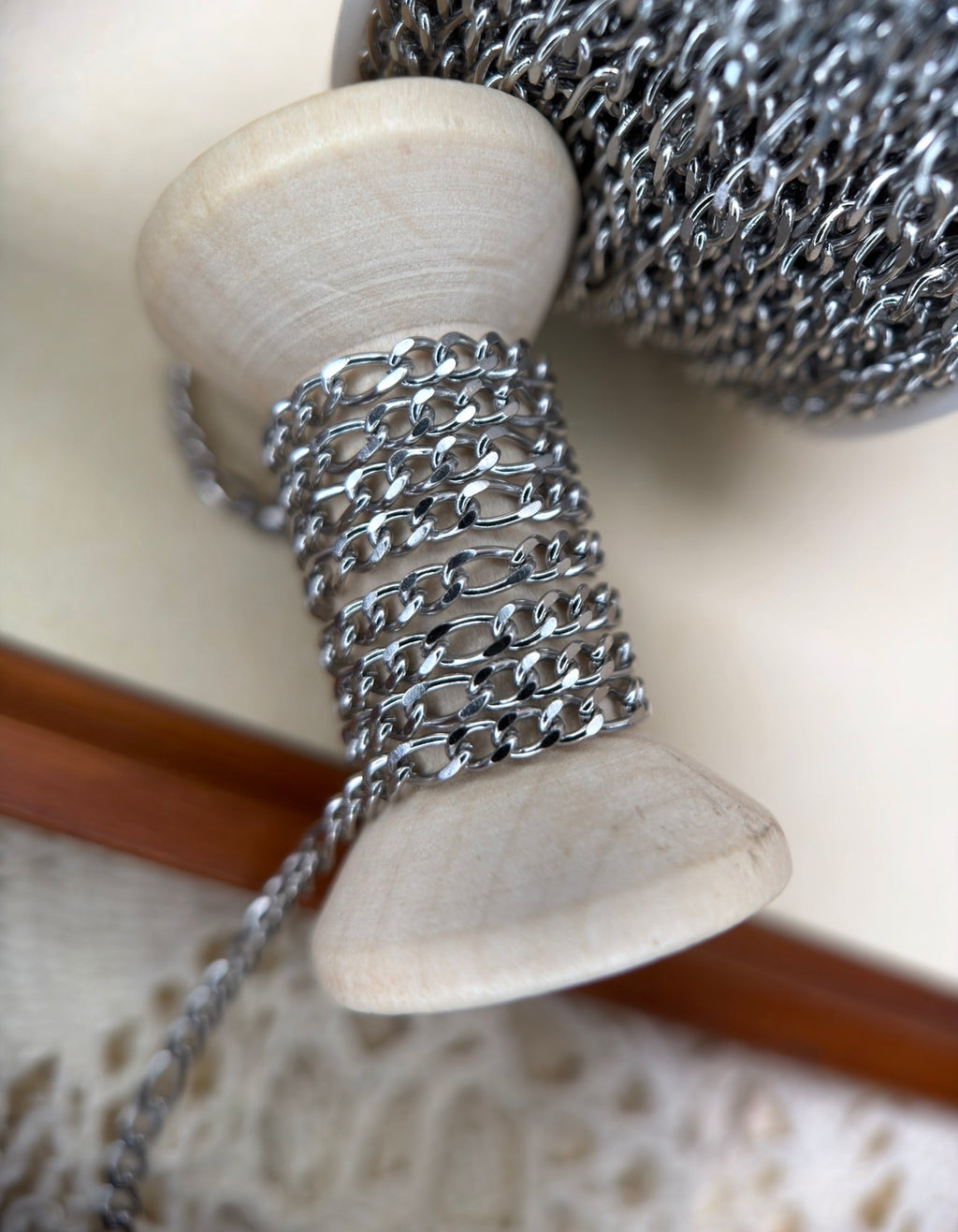 The Ranch Hand | 3.5 mm Stainless Silver Figaro Chain