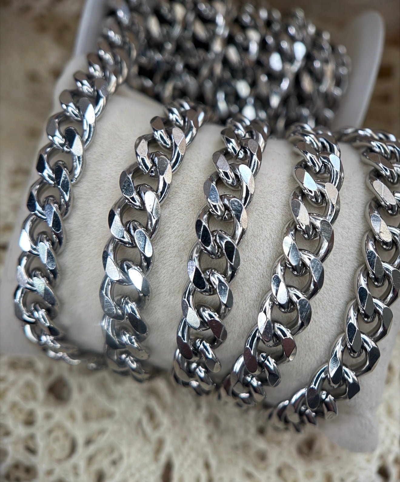 🤠 MERLE — 10MM STAINLESS SILVER CUBAN