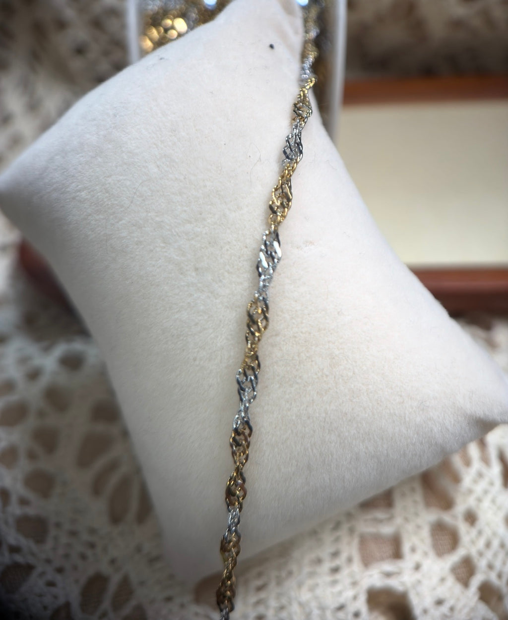 ✨ Twist Two-Toned Singapore Chain
