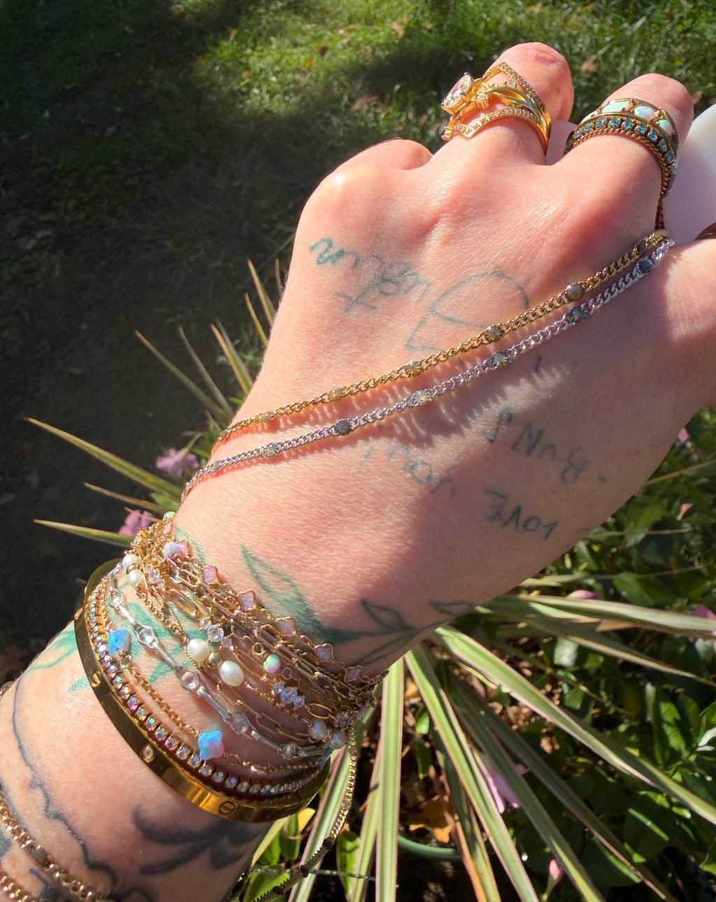 Smoky Aurora Sunburst Curb Chain