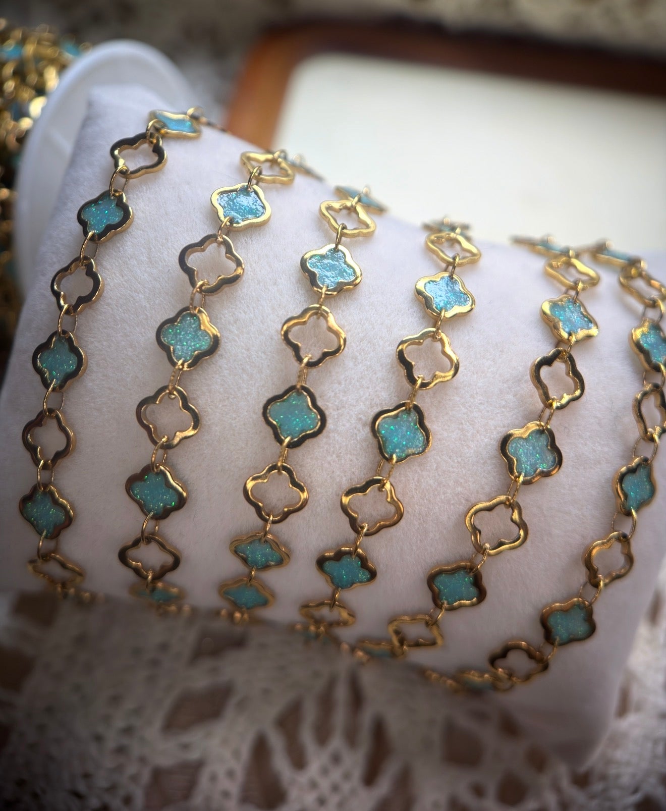 Sparkly Ocean Blue Clover | 14K PVD Gold