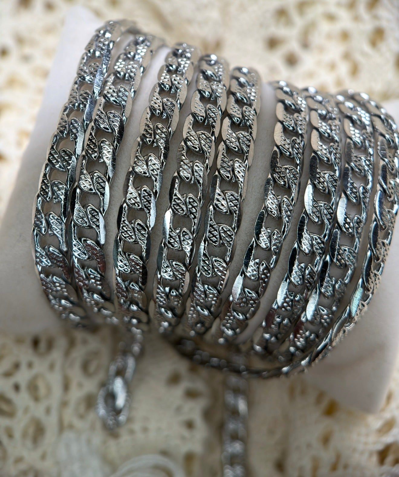 The Outlaw Diamond Cut Curb Chain