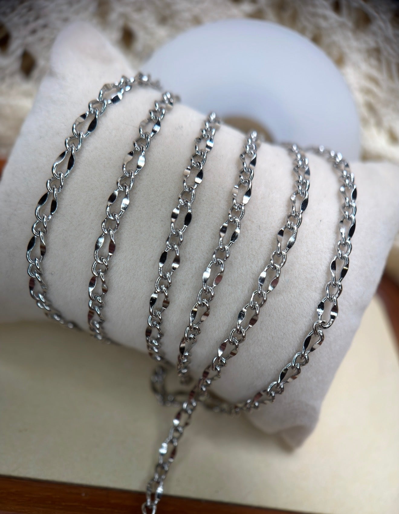 Lariat Twist | 304 Stainless Steel Dapped Twisted Link Chain