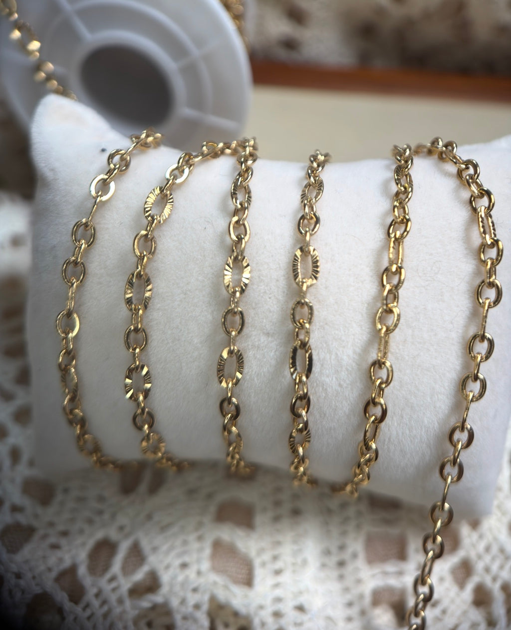 ✨ Triple Threat Textured Oval Chain