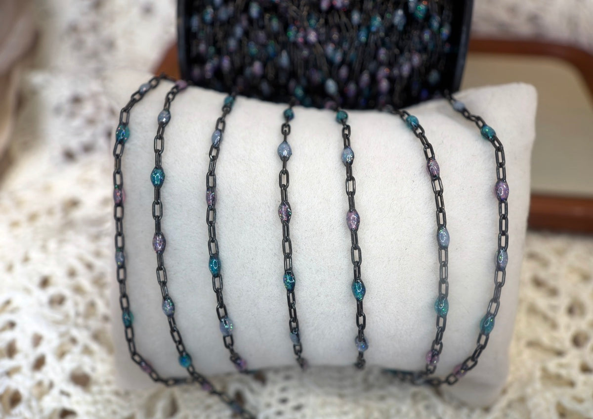 Beyond the Stars: Black Sunburst Galaxy Chain