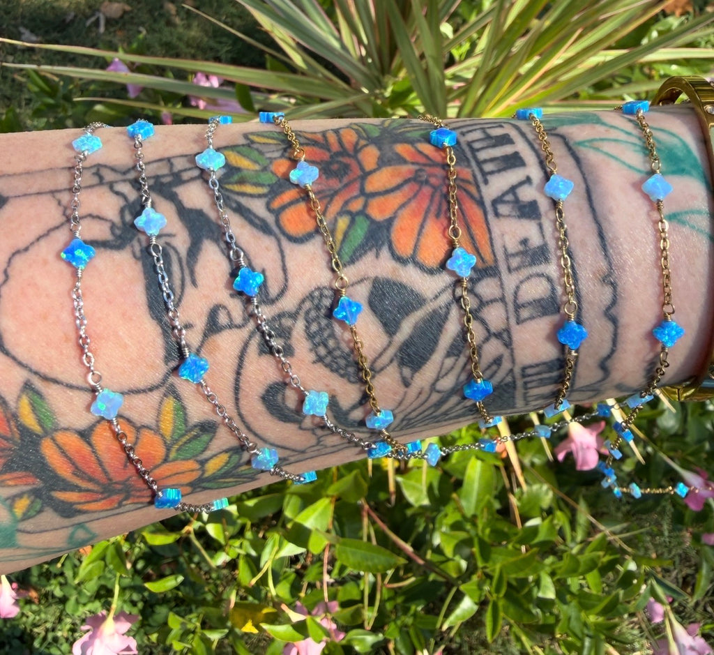 Blue Opal Lux | multicolor Clover