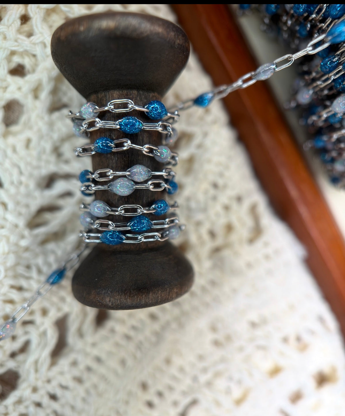 Frostbite – Icy Blue & White Sunburst