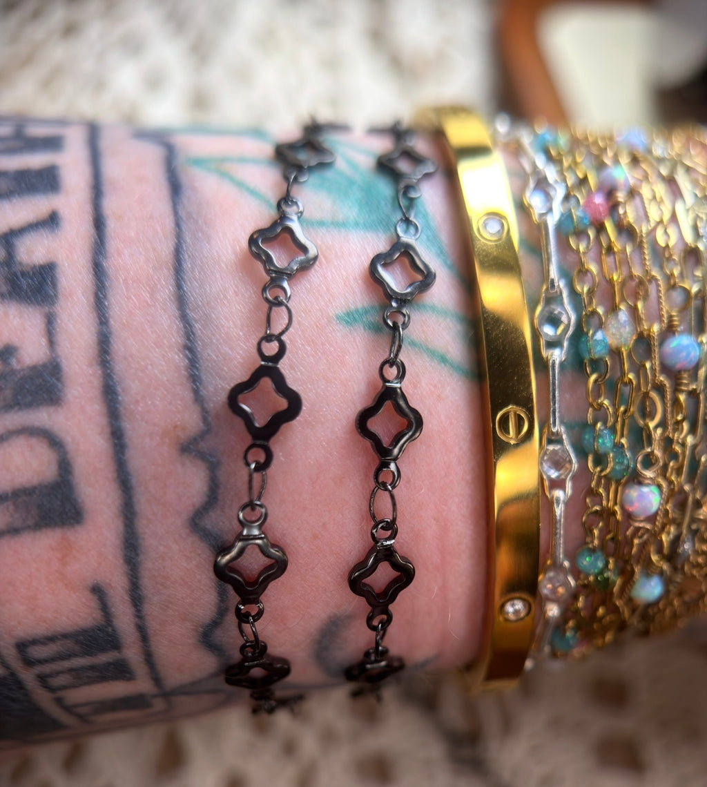 The Luxe Black Clover | Ion-Plated Clover Chain