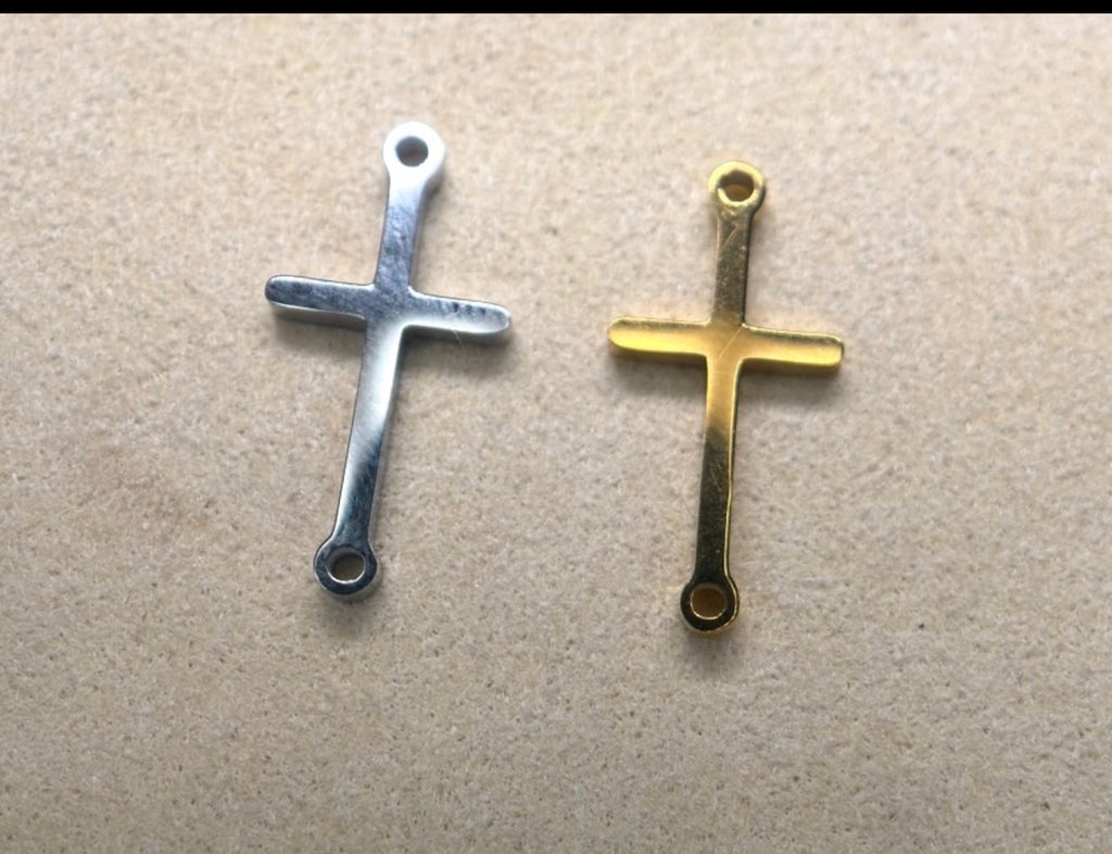 Cross connector charm
