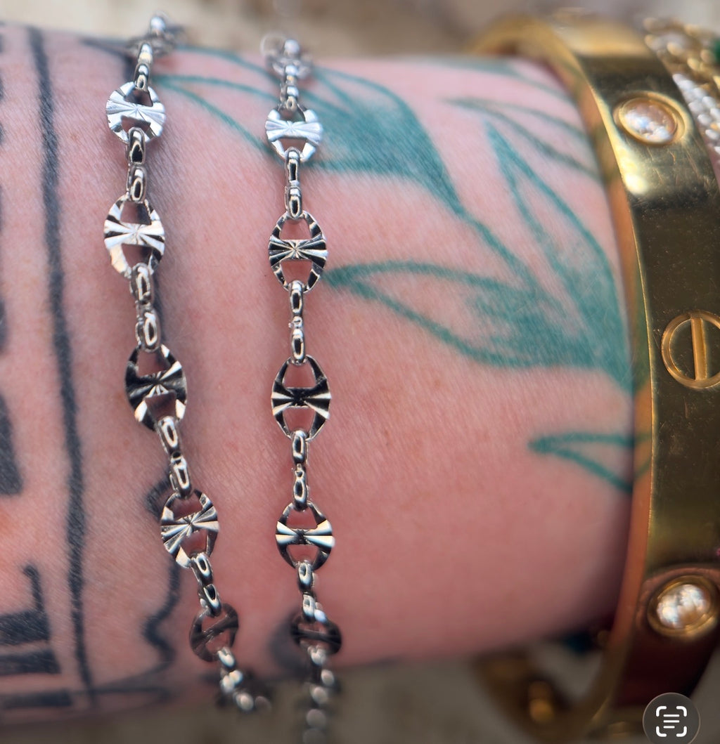The Mariner Luxe™ Textured Mariner Chain