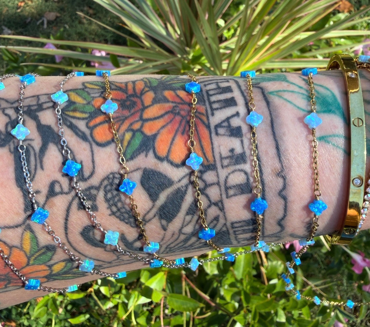 Blue Opal Lux | multicolor Clover