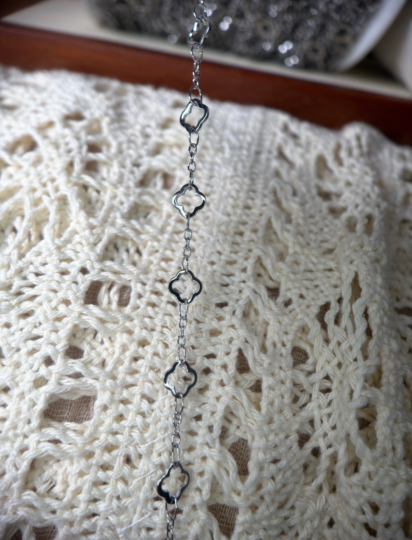 🍀 LUCKY NUMBER THREE — 1:3 Clover Chain