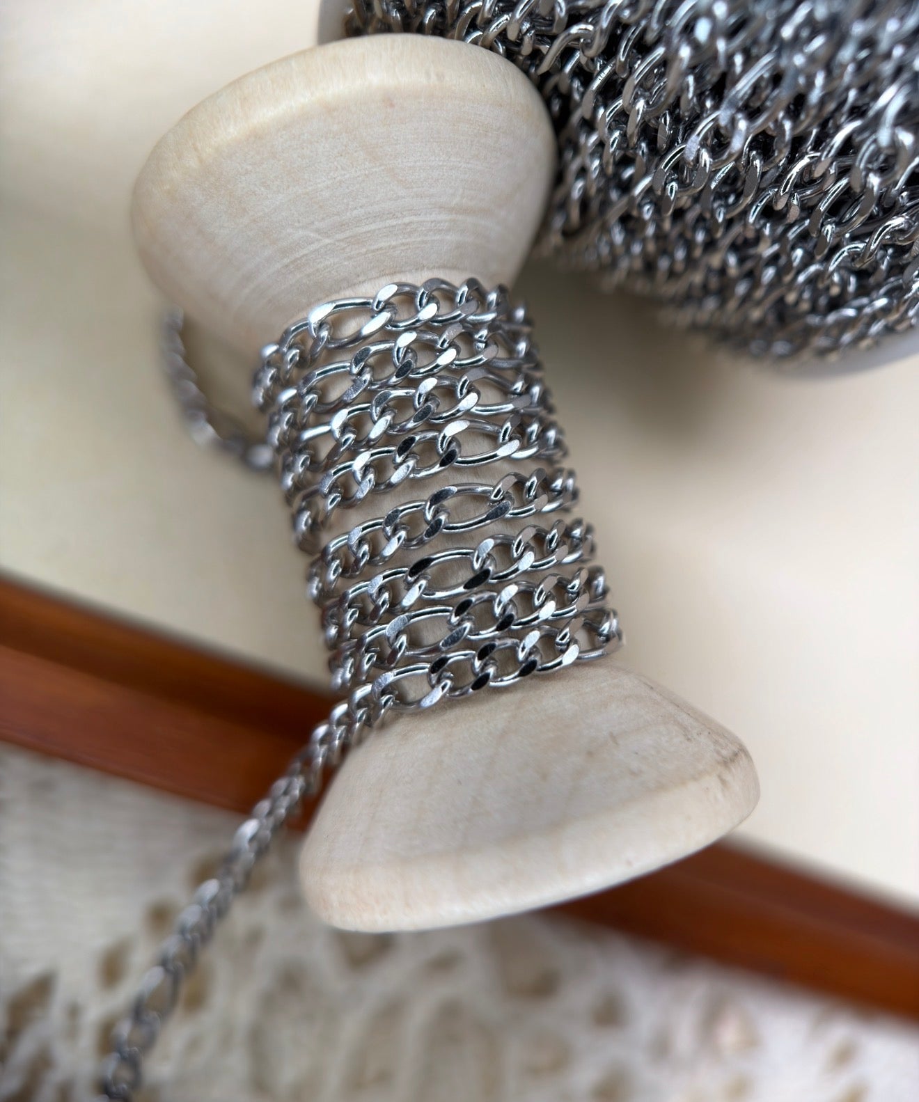 The Ranch Hand | 3.5 mm Stainless Silver Figaro Chain