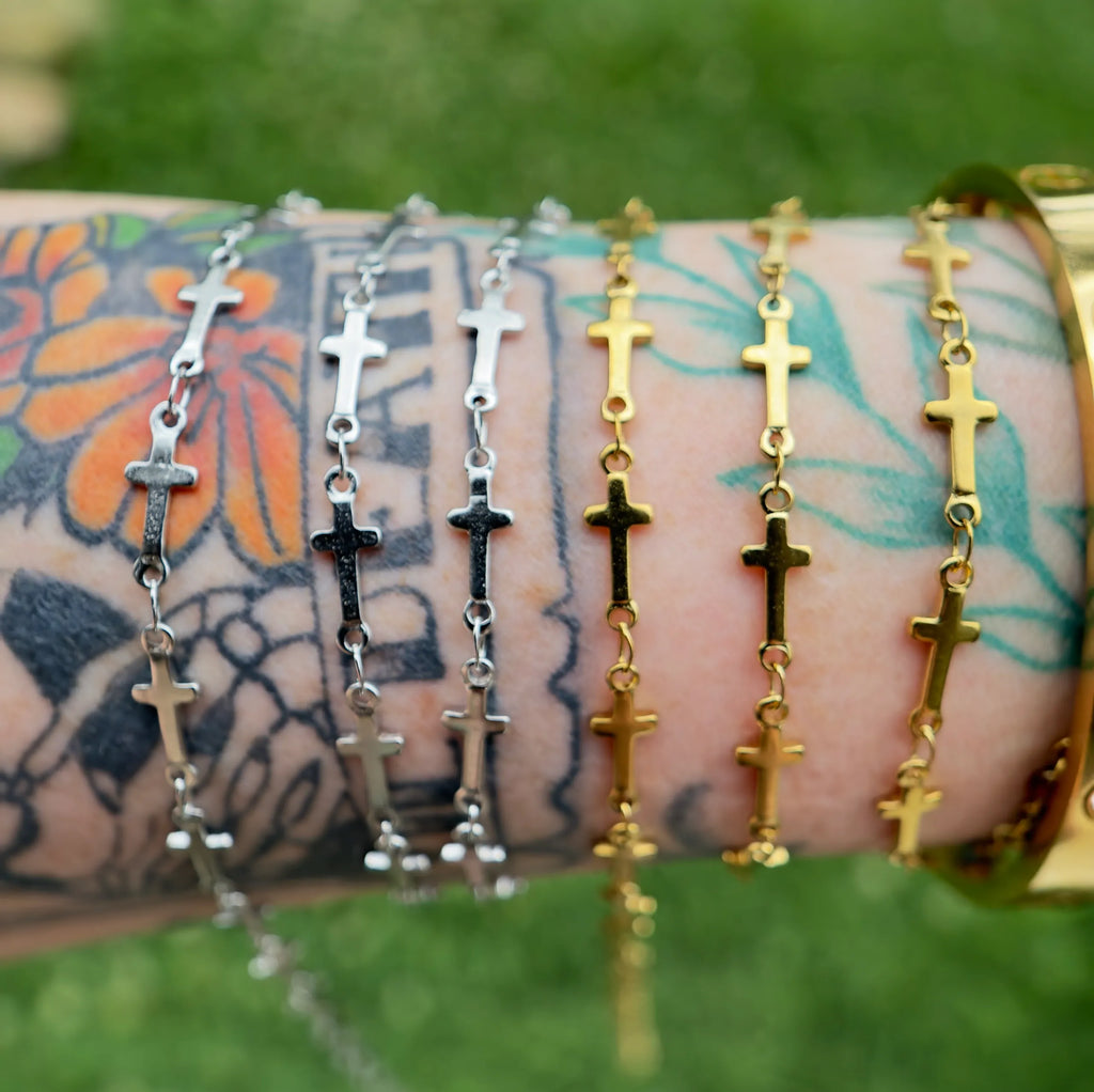 Cross Chain - PVD Gold / Stainless Steel