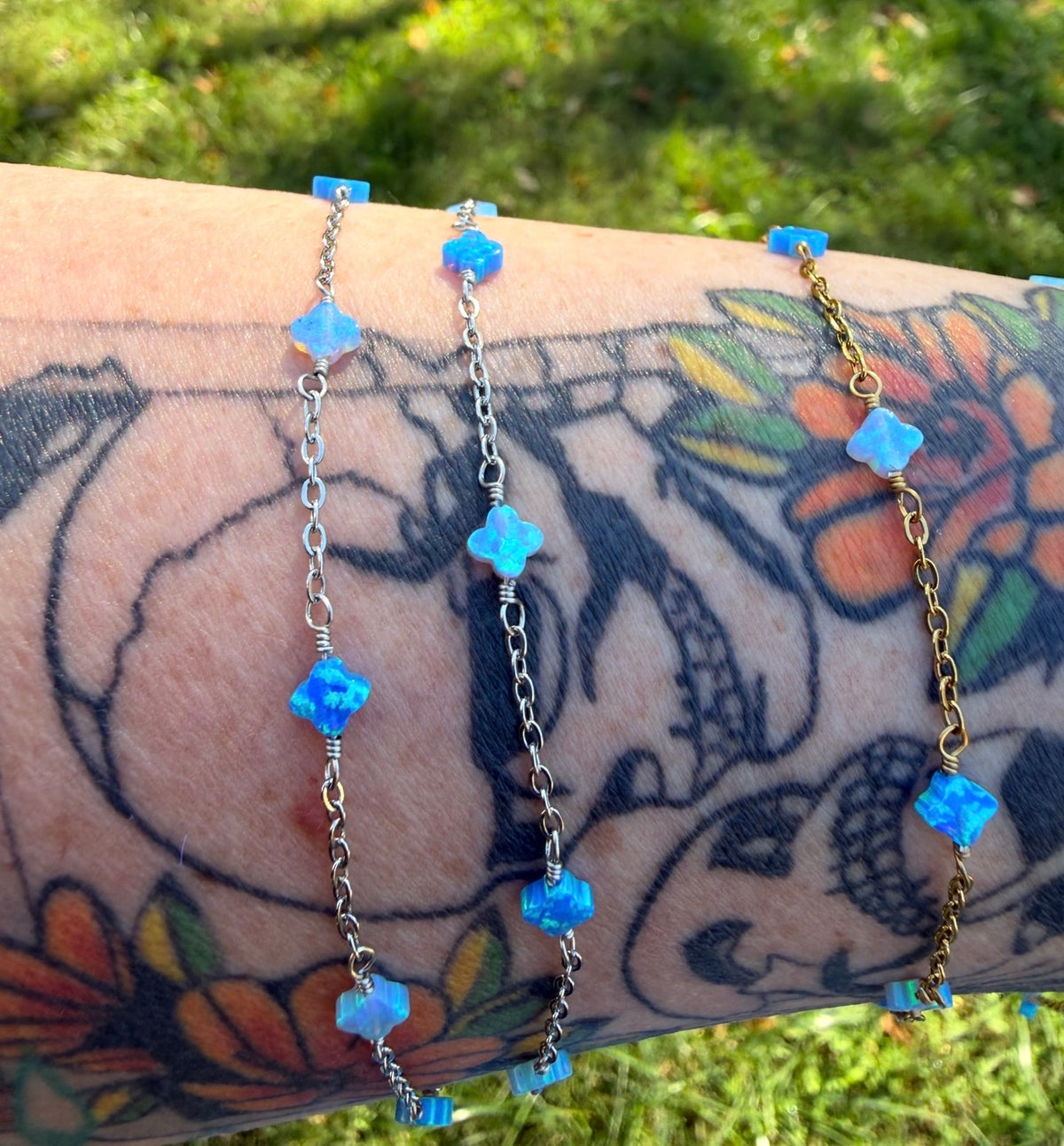 Blue Opal Lux | multicolor Clover