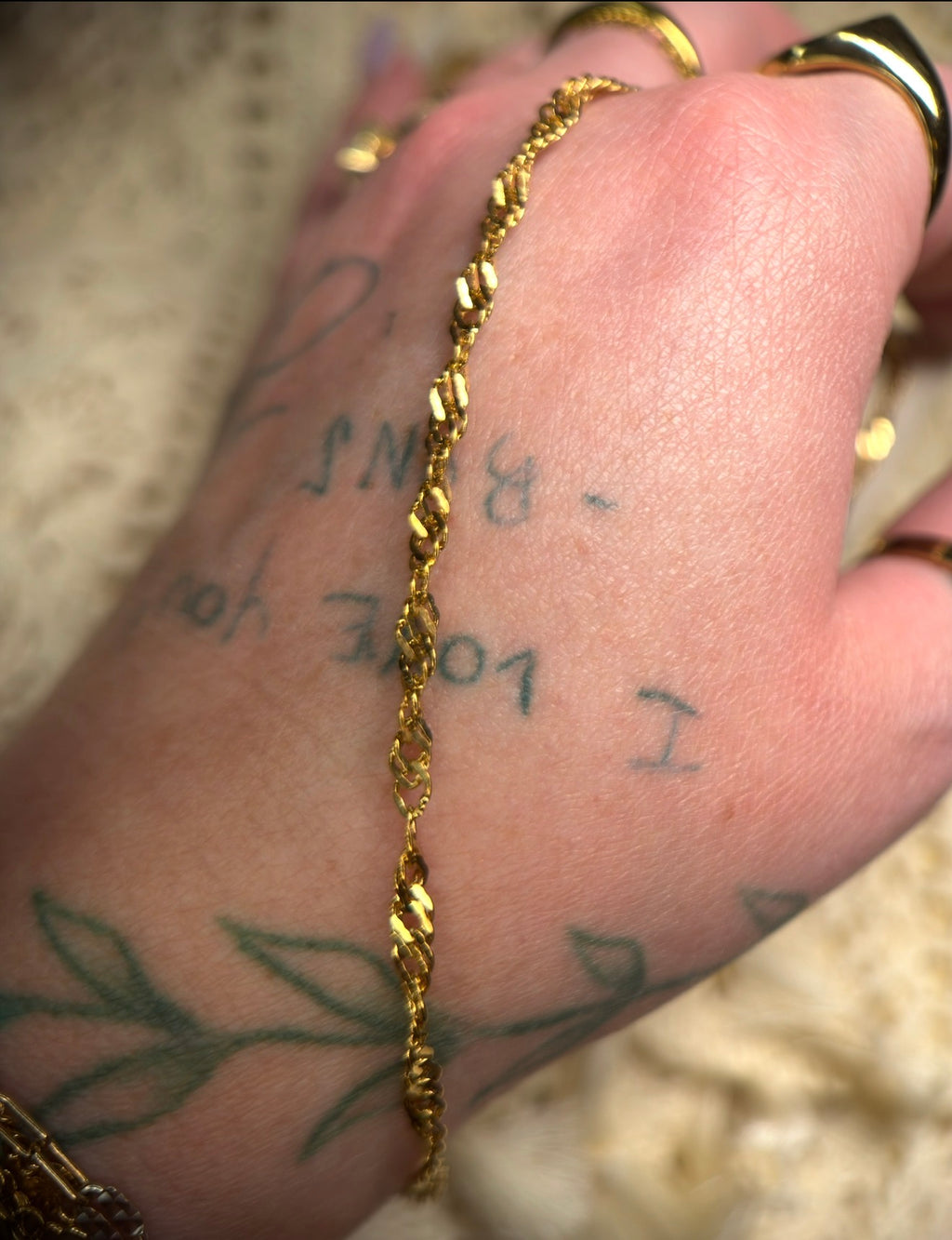 Golden Twist | 14k Gold Singapore Chain