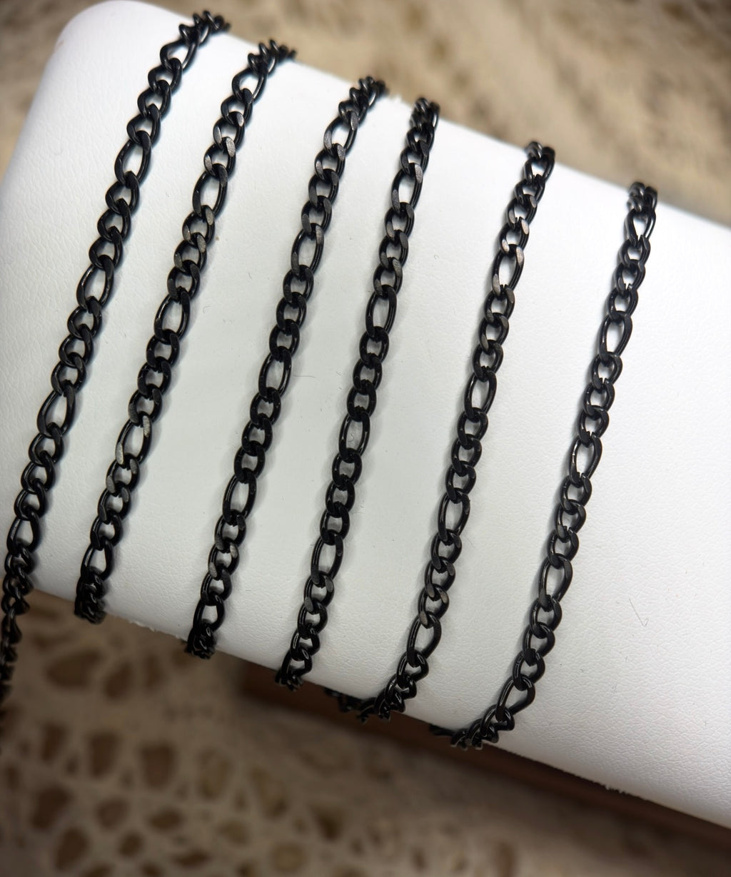 Midnight Outlaw | Ion Black Figaro Chain