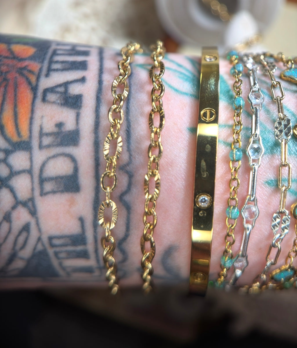 ✨ Triple Threat Textured Oval Chain
