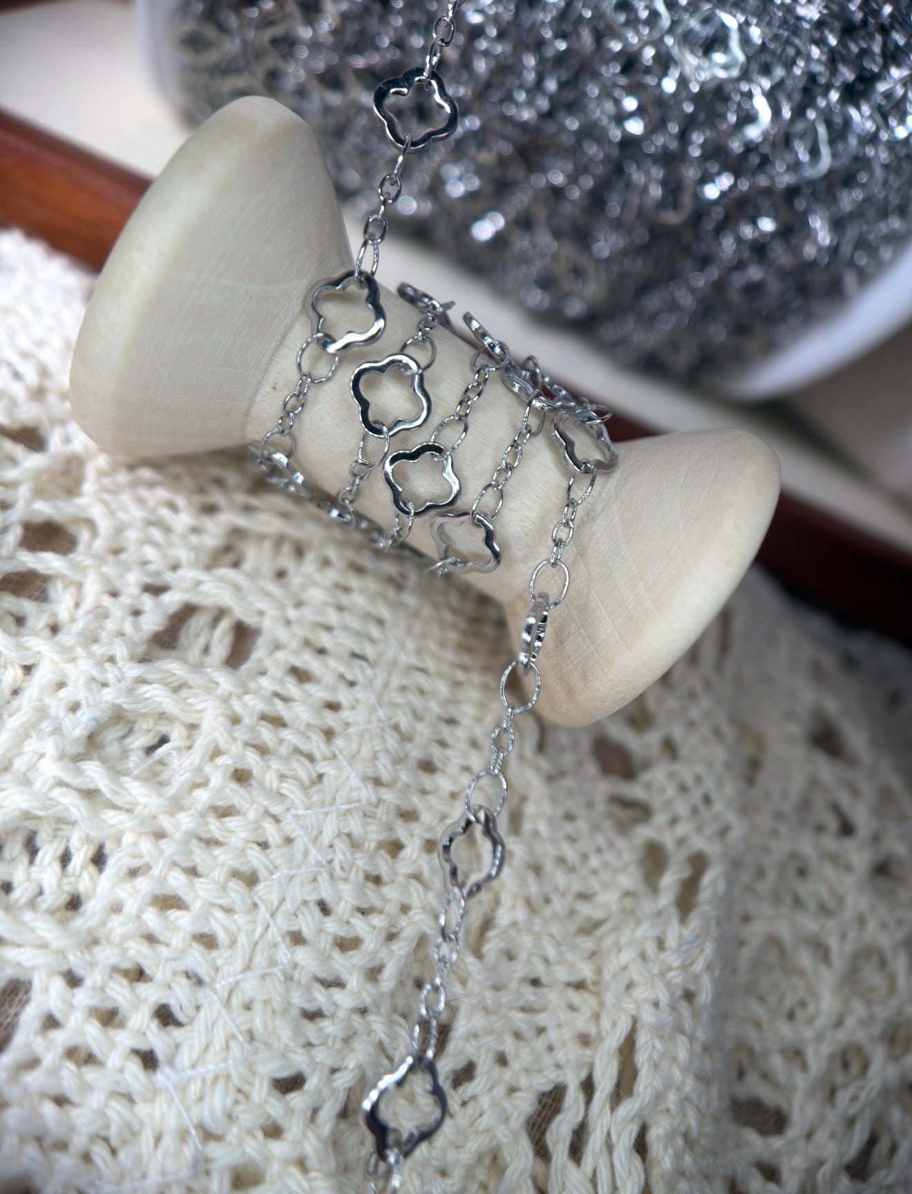 🍀 LUCKY NUMBER THREE — 1:3 Clover Chain