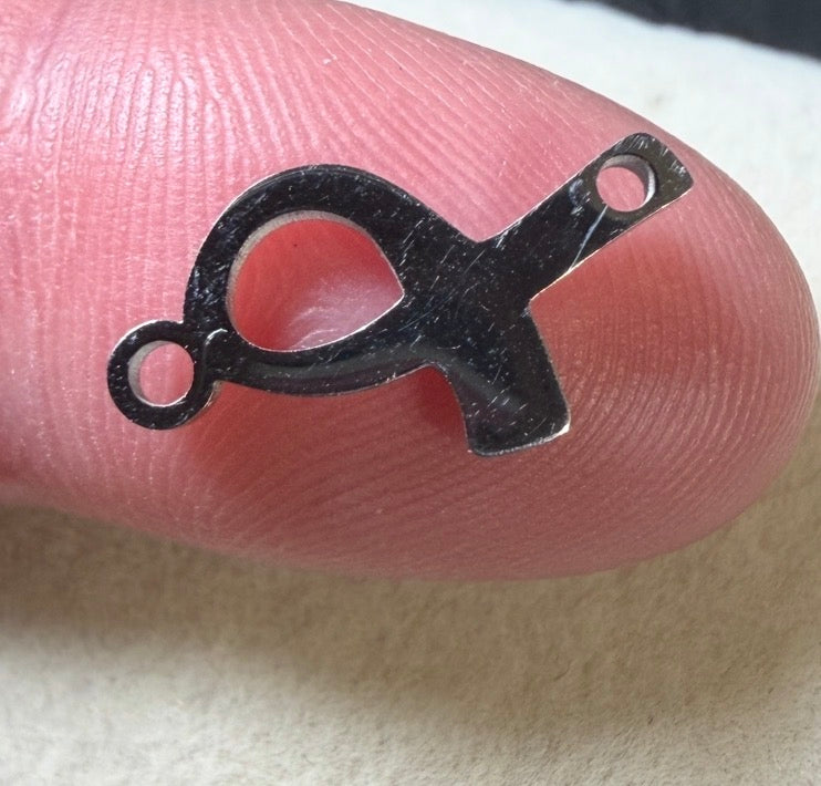 Hope in Every Link – Breast Cancer Awareness Connector Charm