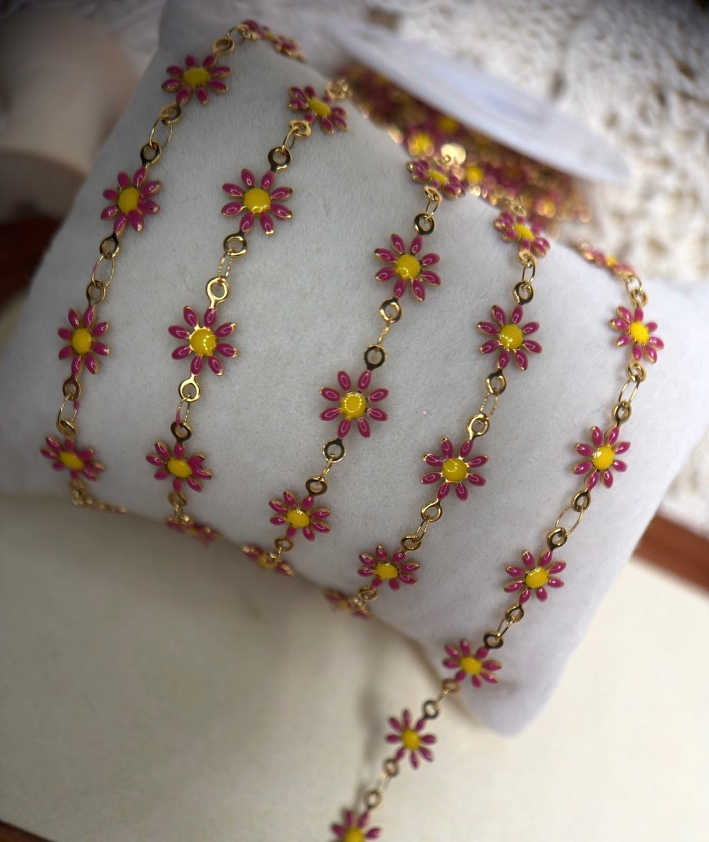🌸 Blushing Bloom | 14K PVD Gold Pink Daisy Chain