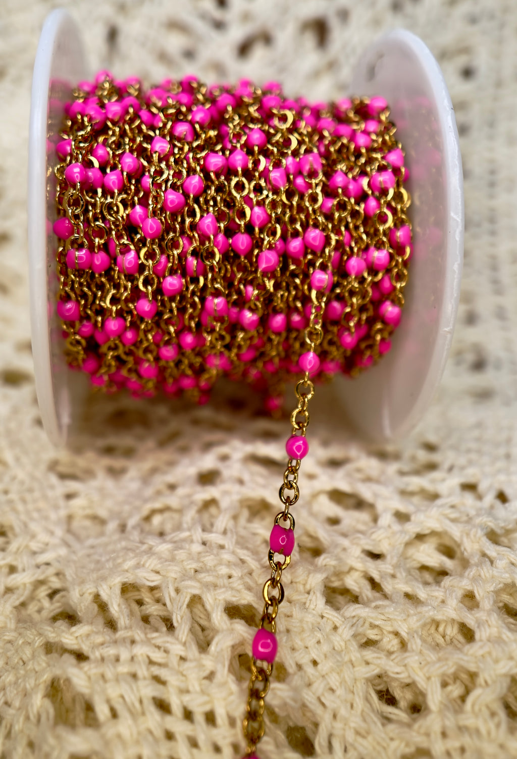 The Victoria™ Breast Cancer Awareness Satellite Chain