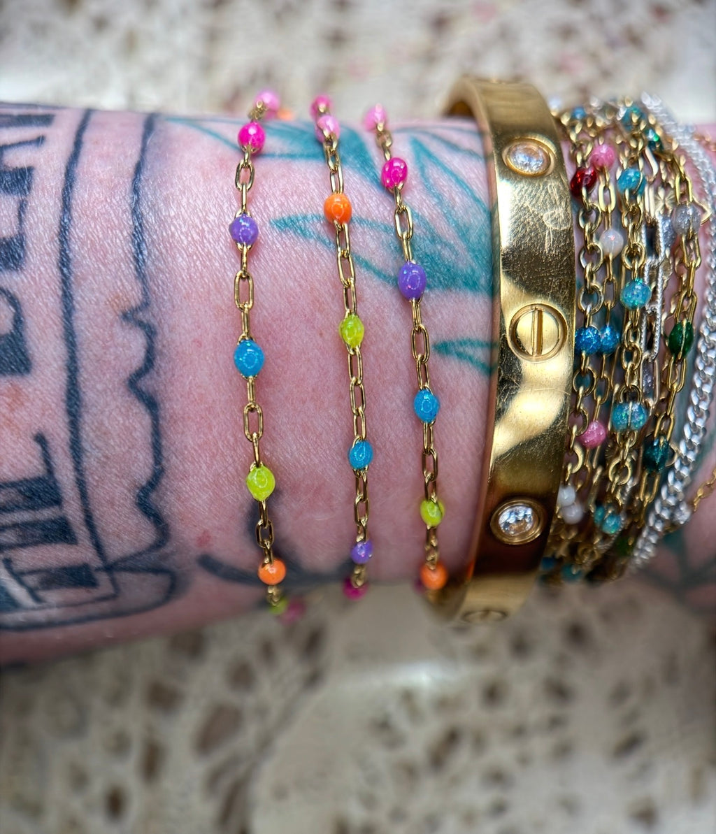 Electric Cowgirl Neon Sunburst Paper Clip Chain