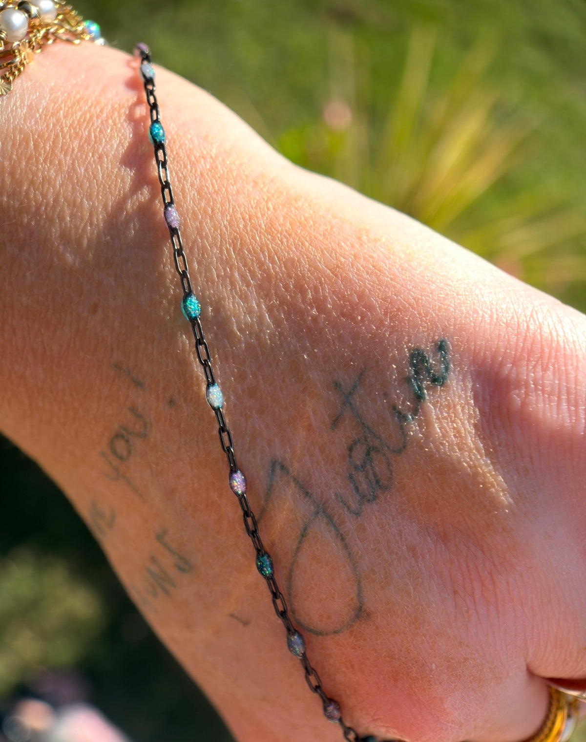 Beyond the Stars: Black Sunburst Galaxy Chain