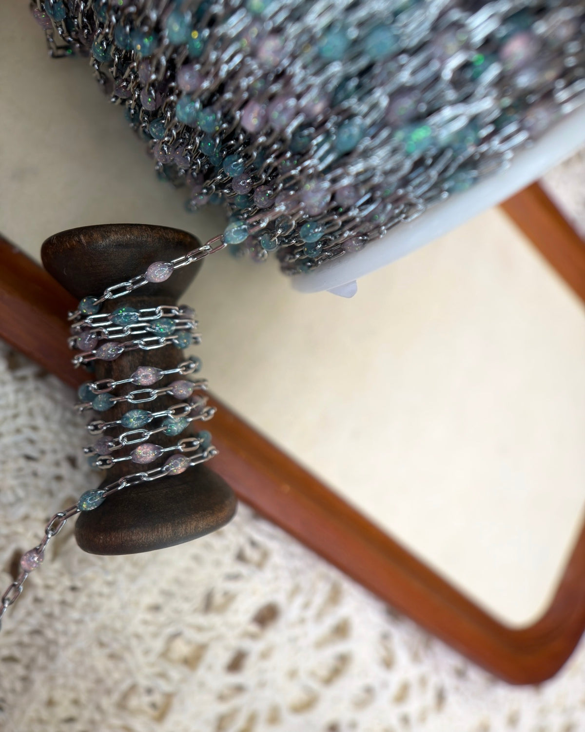 Sunset Lagoon – Iridescent Sunburst Chain