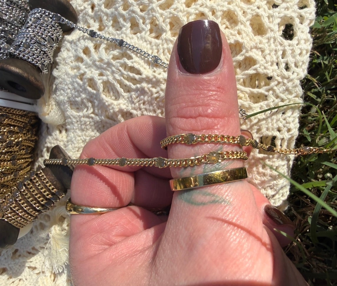 Smoky Aurora Sunburst Curb Chain