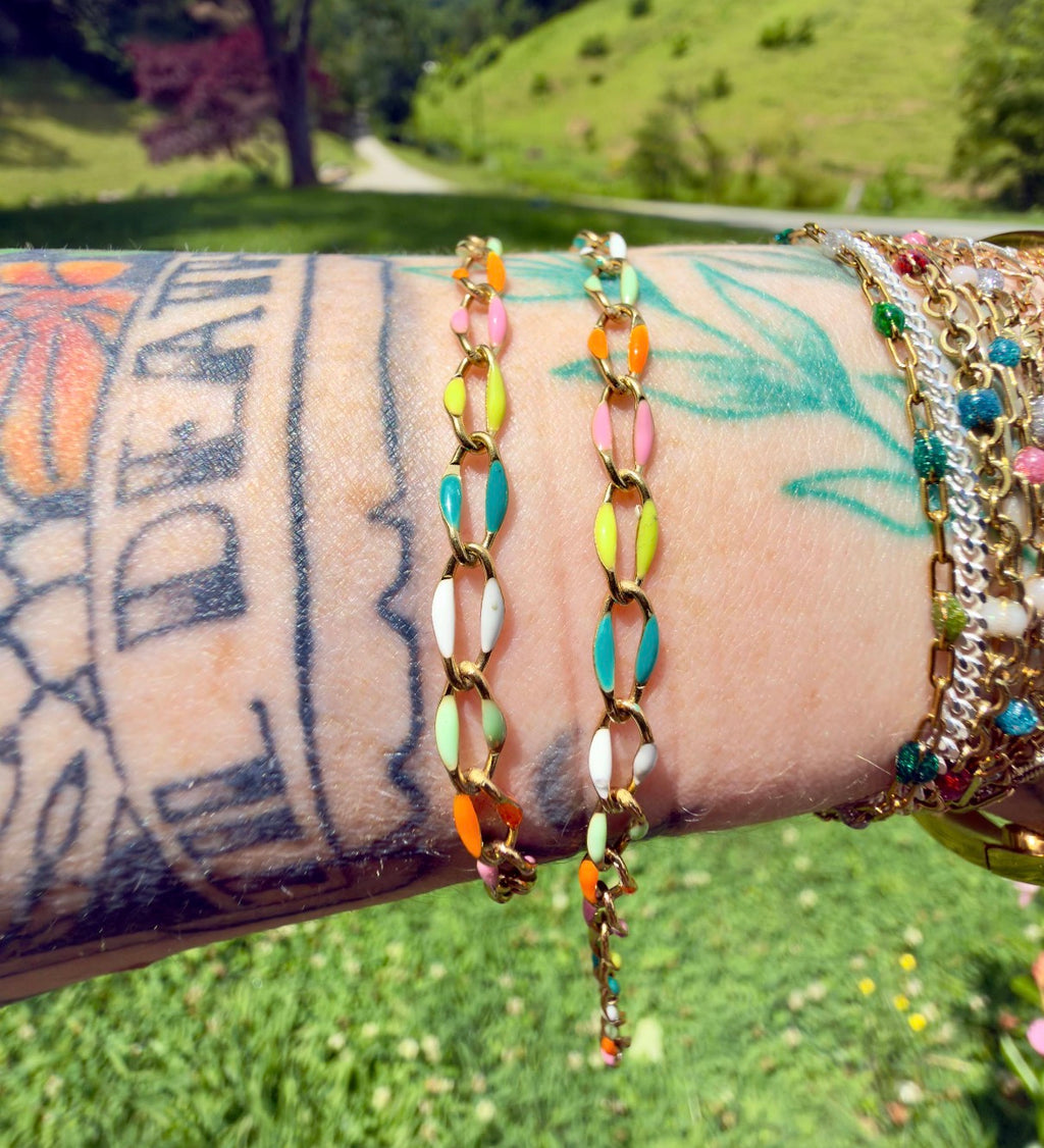 Sunset Boardwalk Neon Enamel | PVD Gold Oval Link Chain