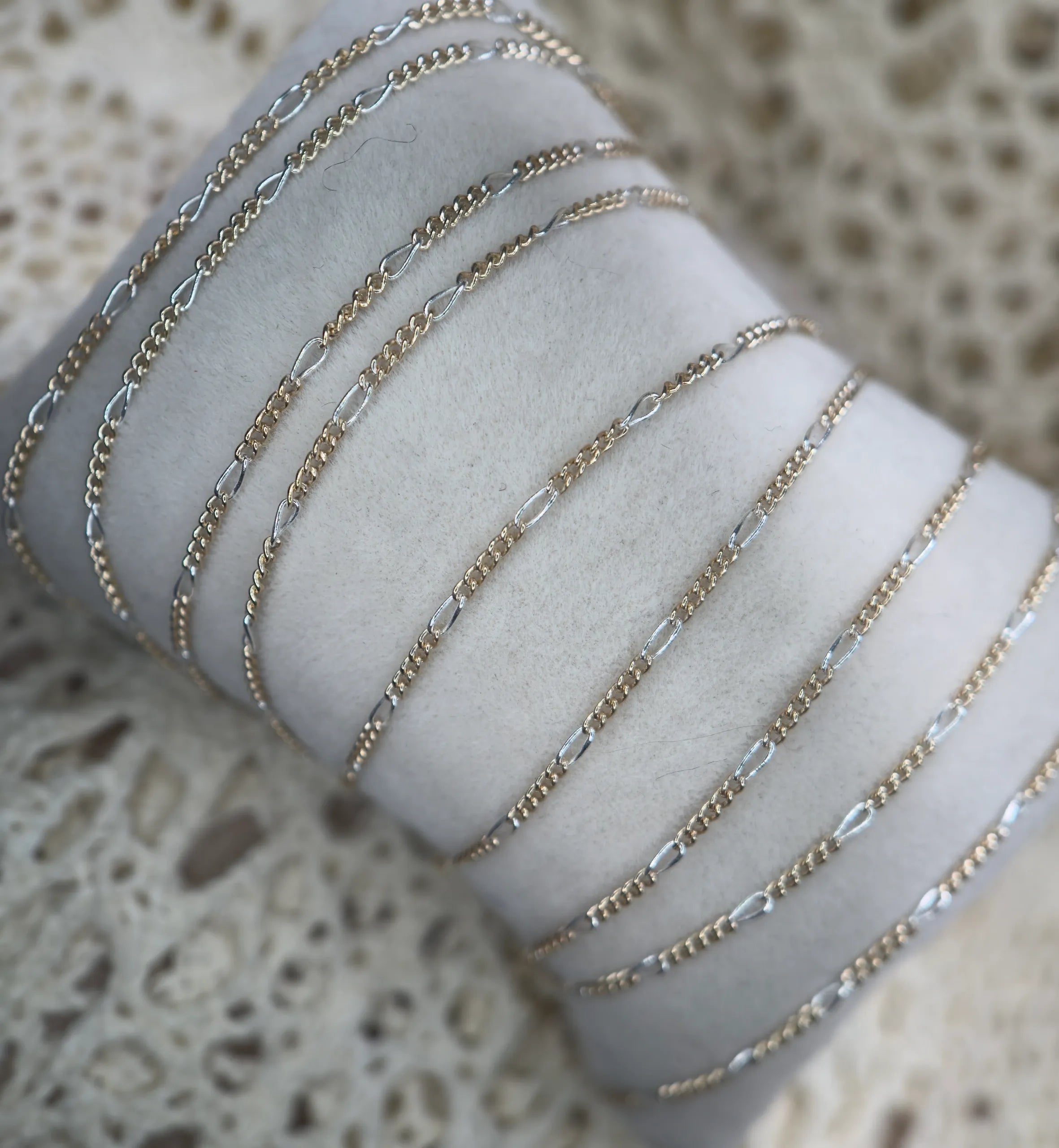 The Angie | Mixed Metal Figaro Chain