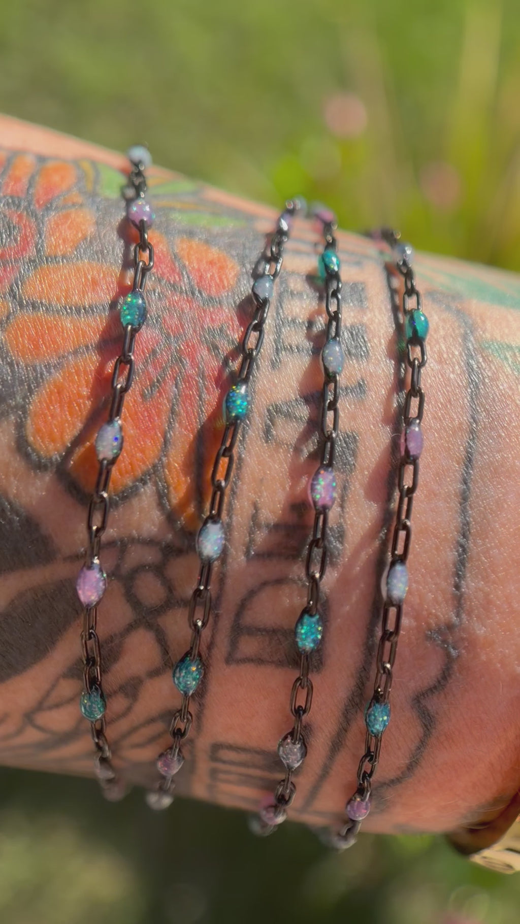 Beyond the Stars: Black Sunburst Galaxy Chain